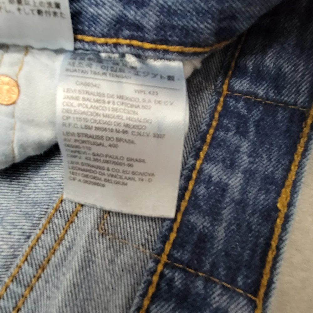 Levi's 501 Jeans men's 34x34 Original Straight Fit Button Fly Light Blue Denim - Picture 8 of 16